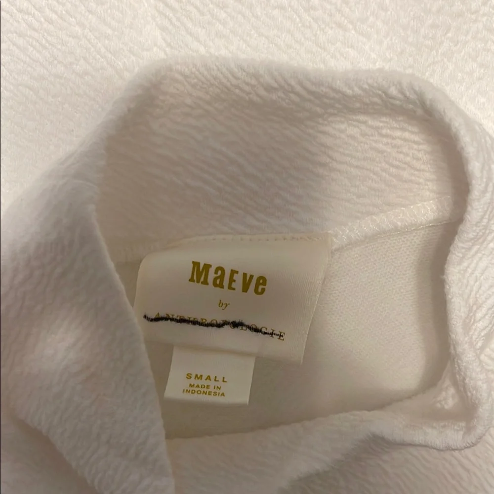 White Sleeveless Mock Neck Top - Picture 3 of 5